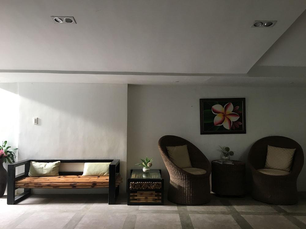 卡萨皮拉尔海滩度假酒店 Manoc-Manoc 外观 照片